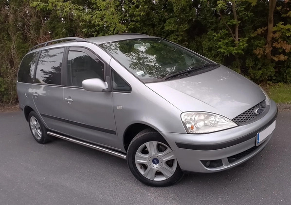 Ford Galaxy cena 7800 przebieg: 304000, rok produkcji 2004 z Sochaczew małe 326